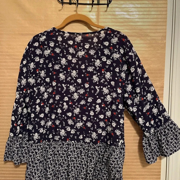 NAVY FLORAL BLOUSE~PEPLEM~XL - Picture 7 of 7